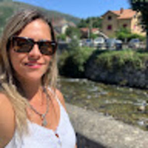 Meet your Posher, Eva